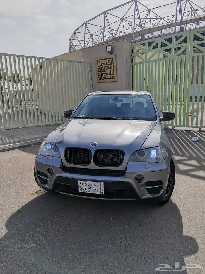 بي ام دبليو X5 موديل 2011 فل كامل 6 سلندر 1