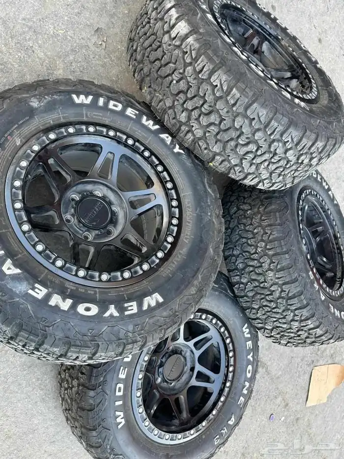 جنوط ميثود 6مسمار معا كفرات نص حجري ودواي مقاس 265 70 17 3