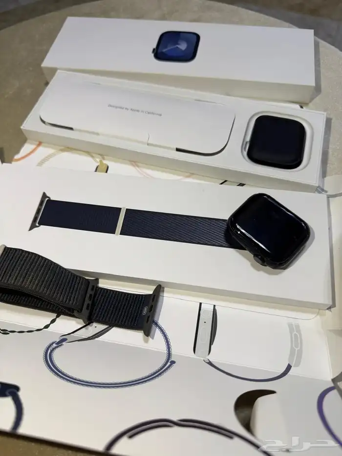 للبيع او للبدل ساعة ابل اصدار 9 (45 مم) 10