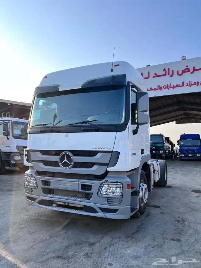 اكترس جفالي 2012 1