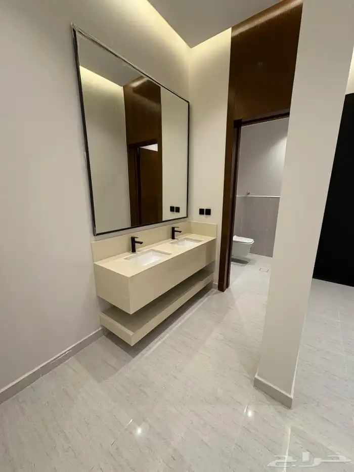 للبيع دور أرضي الرياض حي البيان 1.000.000 9