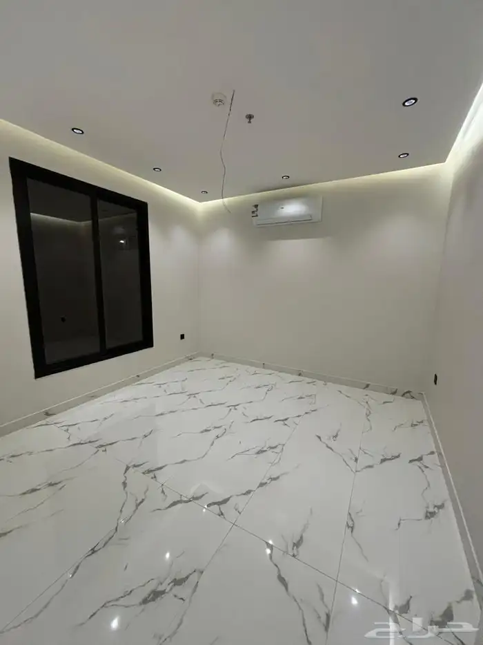 شقة جديده تطل على البحر للايجار 9