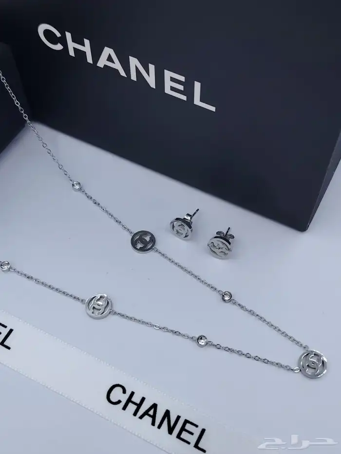 طقم اكسسوارات كل الماركات فضي راق تصميم فاخر ولمعة أنيقة 0