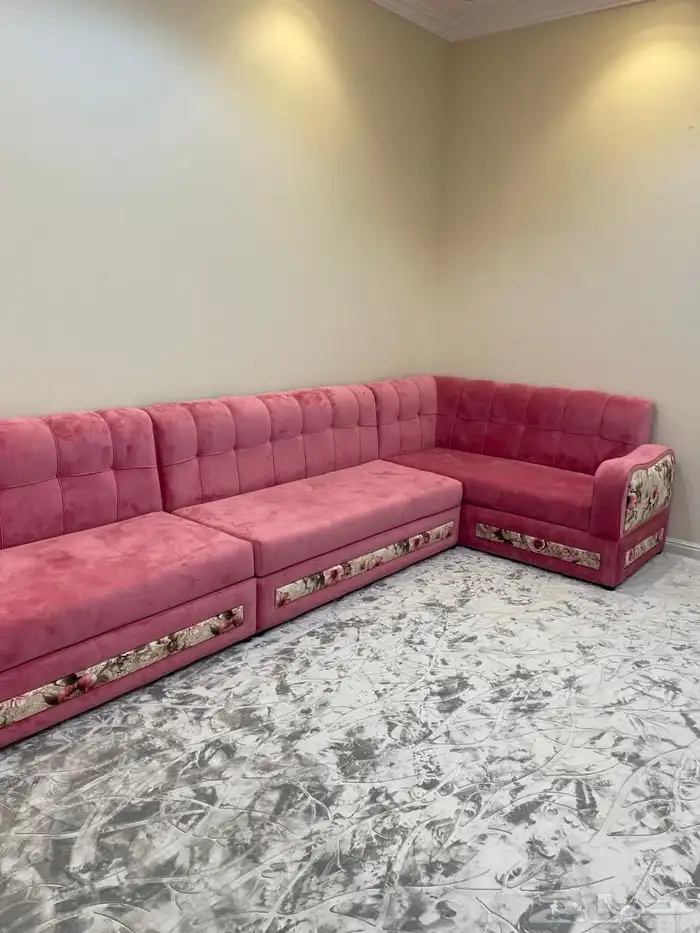 يوجد لدي اجهزة كهربائية شبه جديدة 4 مكيفات شباك 18 وحدة 9