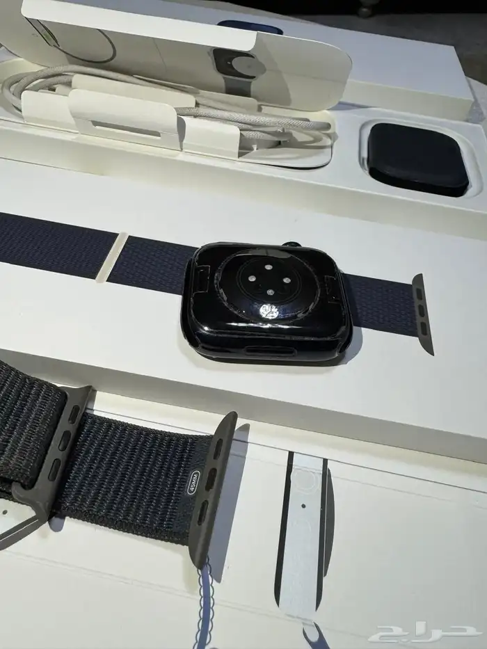 للبيع او للبدل ساعة ابل اصدار 9 (45 مم) 0