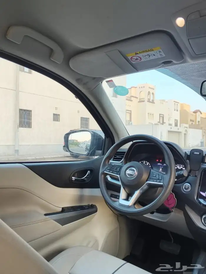 للبيع سيارتين تويوتا ونيسان جديده 21