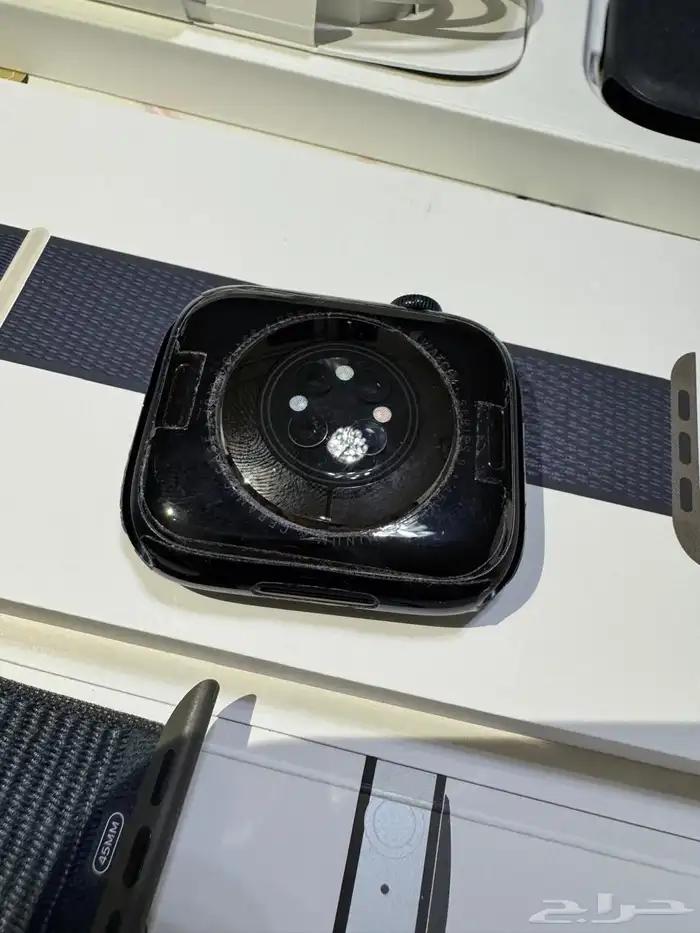 للبيع او للبدل ساعة ابل اصدار 9 (45 مم) 2