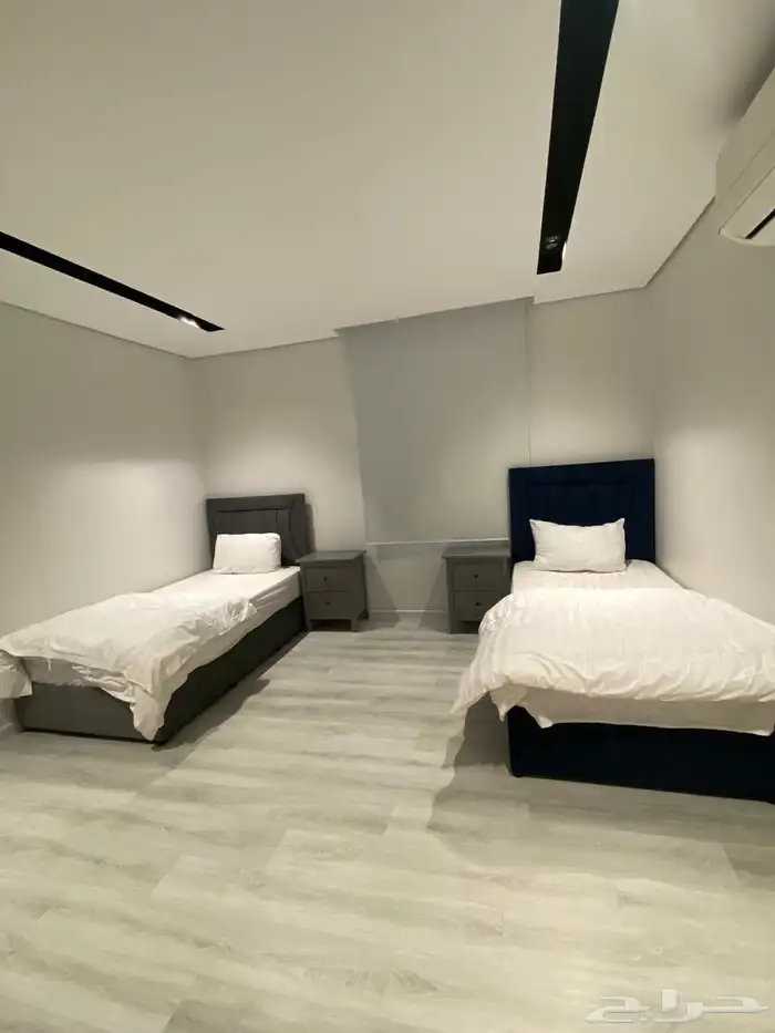 شقة مؤثثة بالكامل بديكور عصري وراقي للإيجار 6