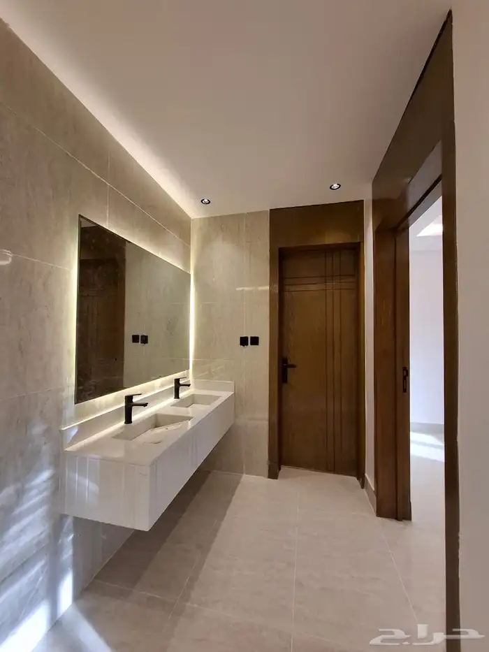 دور أرضي   دور علوي مع شقه حي بدر المزيني 7