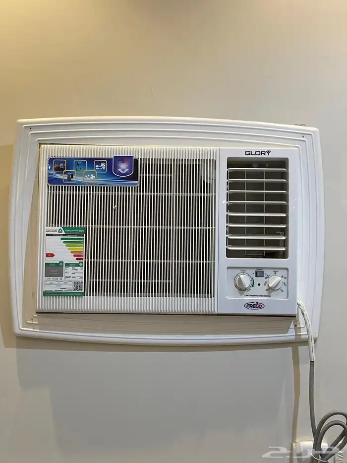 يوجد لدي اجهزة كهربائية شبه جديدة 4 مكيفات شباك 18 وحدة 4