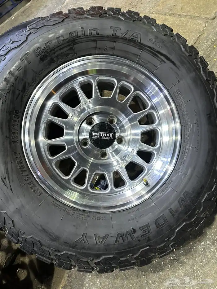 جنوط رانجلر ميثود نيكل معا كفرات نص حجري مقاس 285 70 17 2