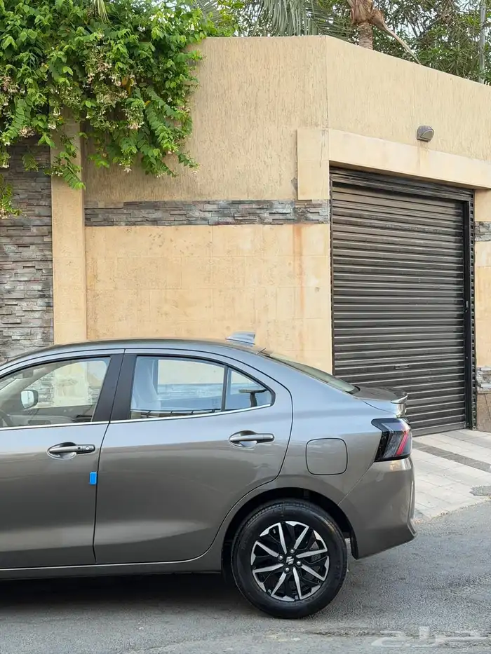 سوزوكي ديزاير 2025 فل كامل شبة جديدة 4