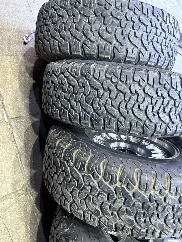 جنوط رانجلر ميثود نيكل معا كفرات نص حجري مقاس 285 70 17 5