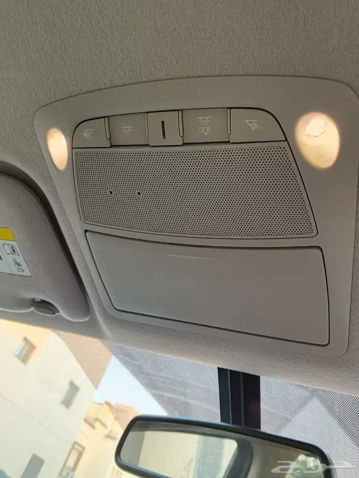 للبيع سيارتين تويوتا ونيسان جديده 17