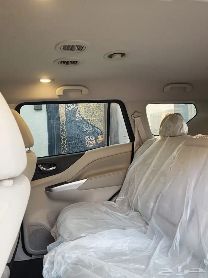 للبيع سيارتين تويوتا ونيسان جديده 26