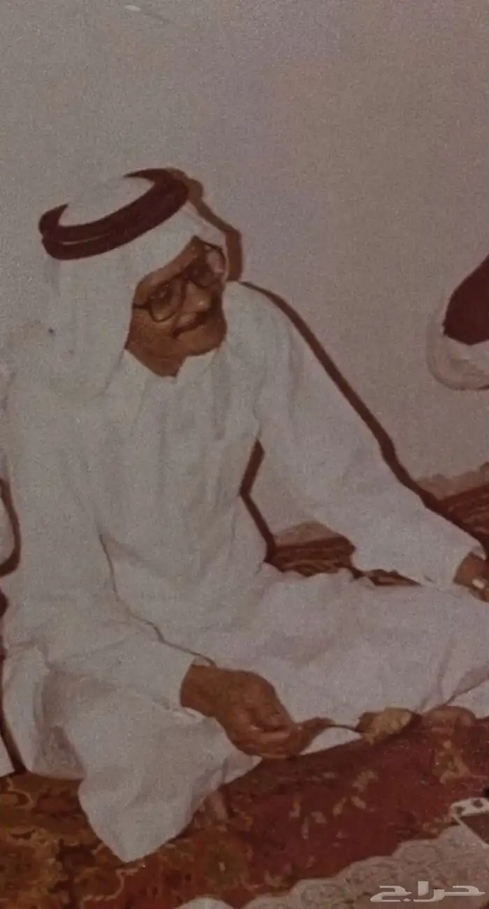 شاعر متمكن لكتابة الابيات حسب الطلب 0