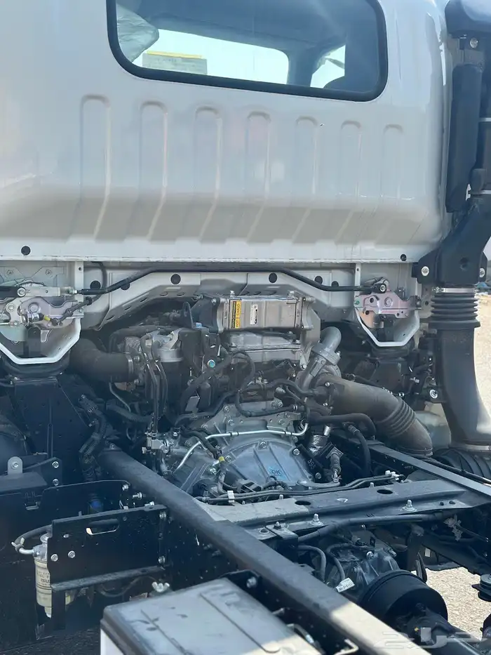 ايسوزو دينه 5 طن شاص طويل ديزل 4