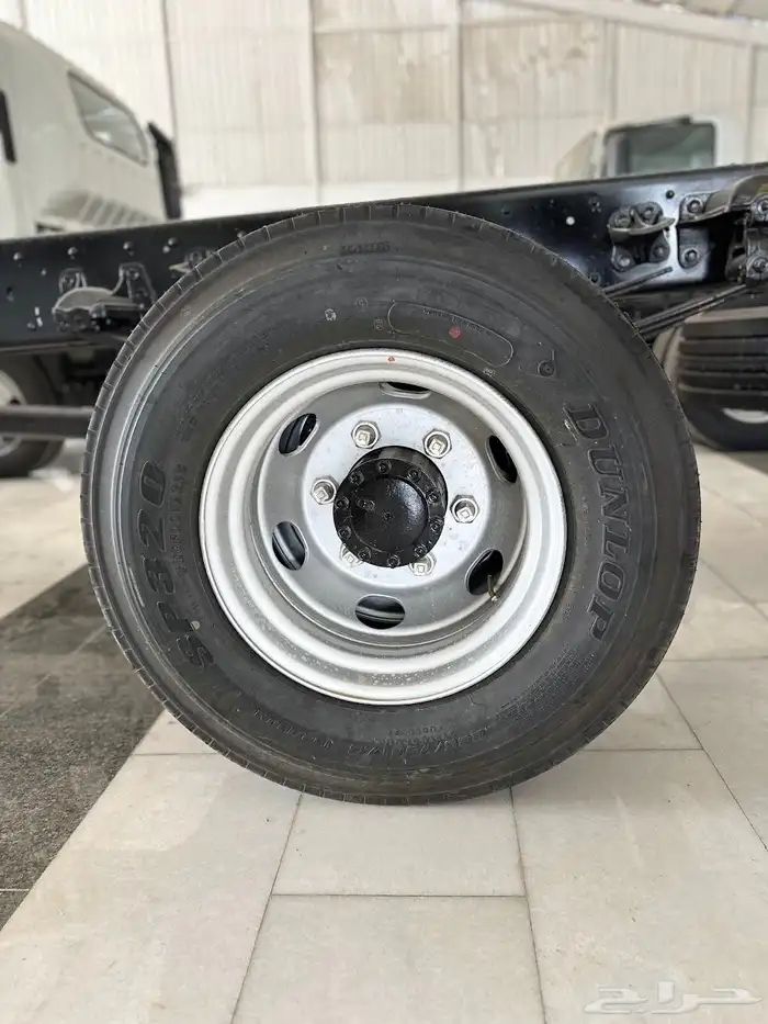 ايسوزو 7.5 طن FRR شاصيه 6.80م موديل 2025 7