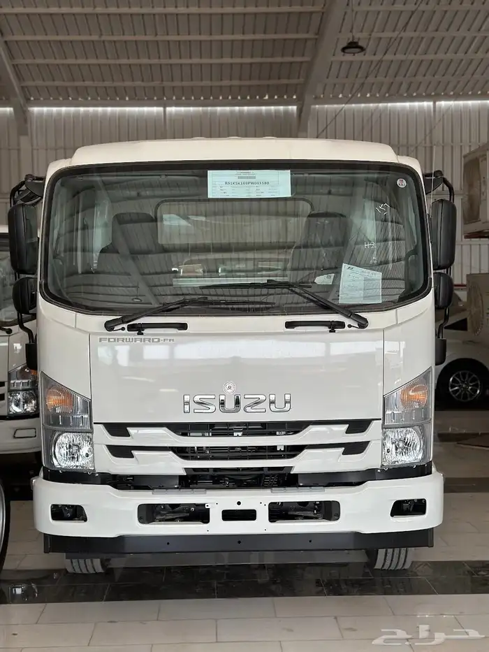 ايسوزو 7.5 طن FRR شاصيه 6.80م موديل 2025 2