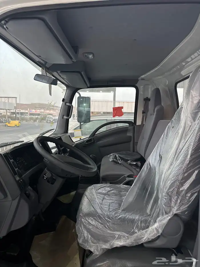 دينا ايسوزو 6 طن NQR75L شاسيه قصير 5.67م -2025 6