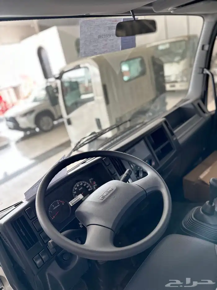 ايسوزو 7.5 طن FRR شاصيه 6.80م موديل 2025 10