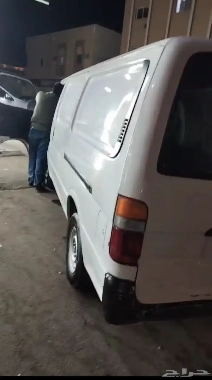 باص تايوتا ايجار 0