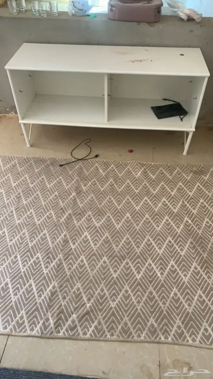 طاولة للشاشة للبيع 0