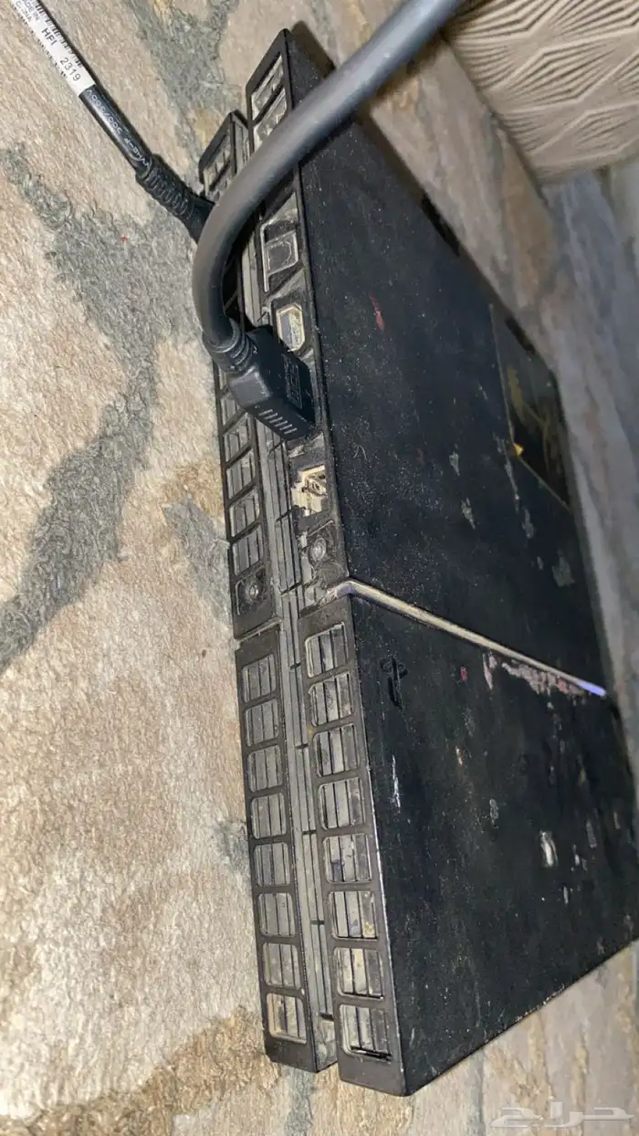 سوني 4 وشاشة و سماعة للبيع 5