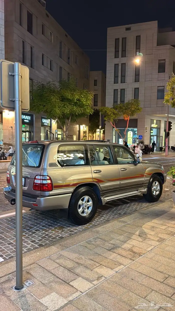 لاند كلوزر 2004 6