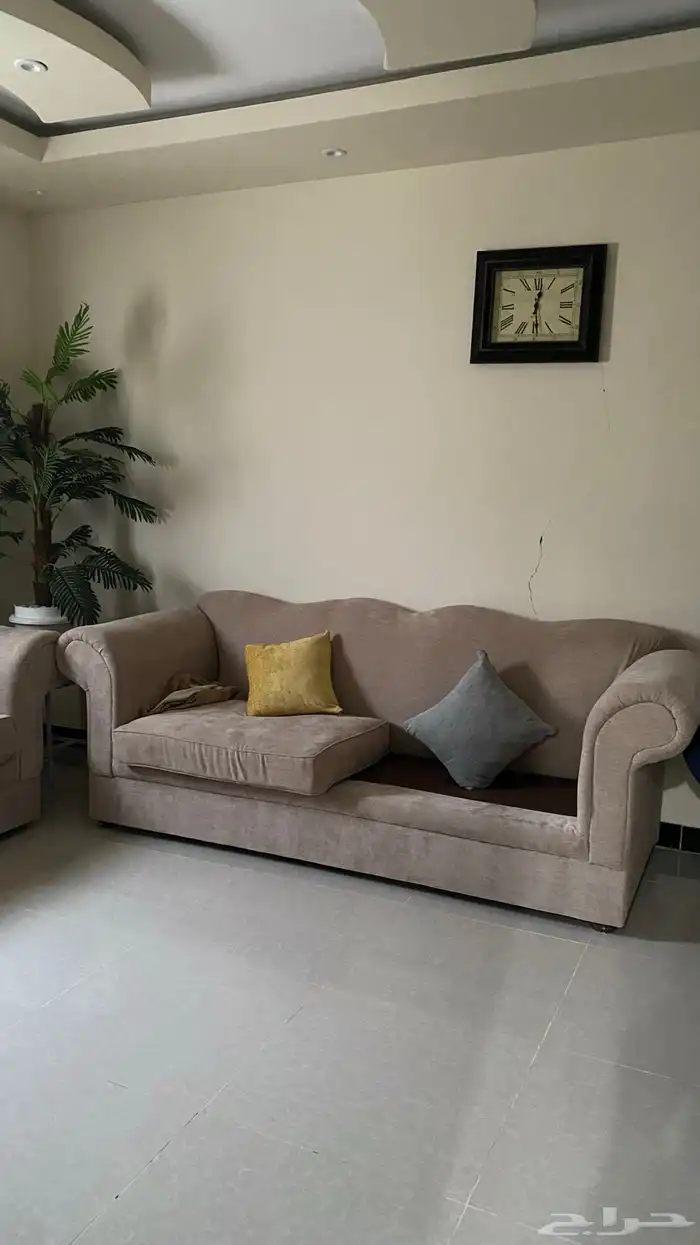 كنب للبيع 3 قطع 2