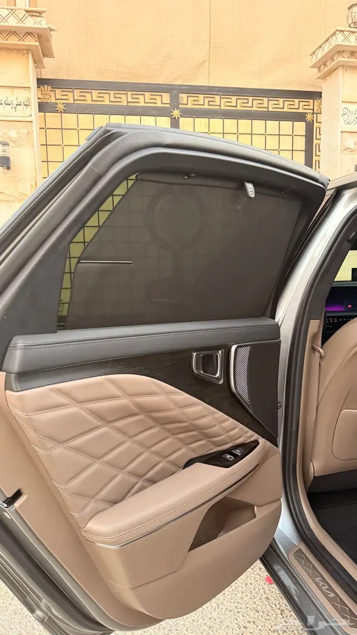 كيا K8 موديل 2022 فل اوبشن بحالة الوكالة- V6- 16