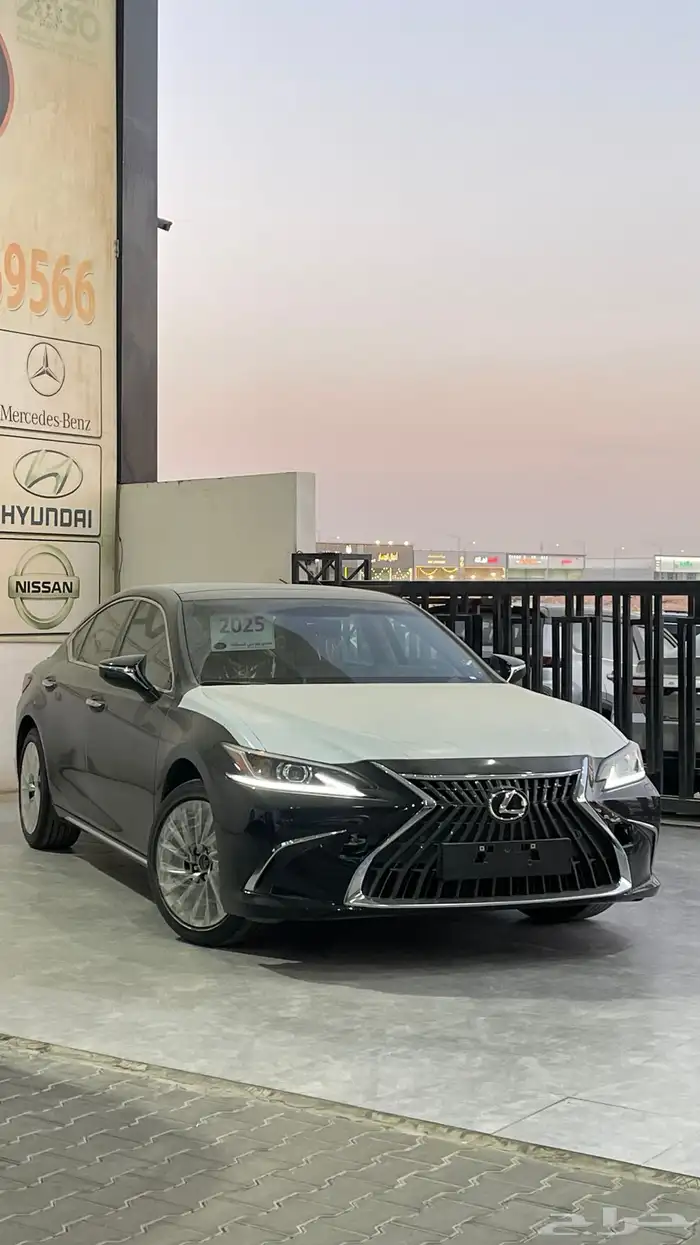 لكزس ES350 فئة CC بانوراما بريمي 2025 تشغيل عن بعد 3