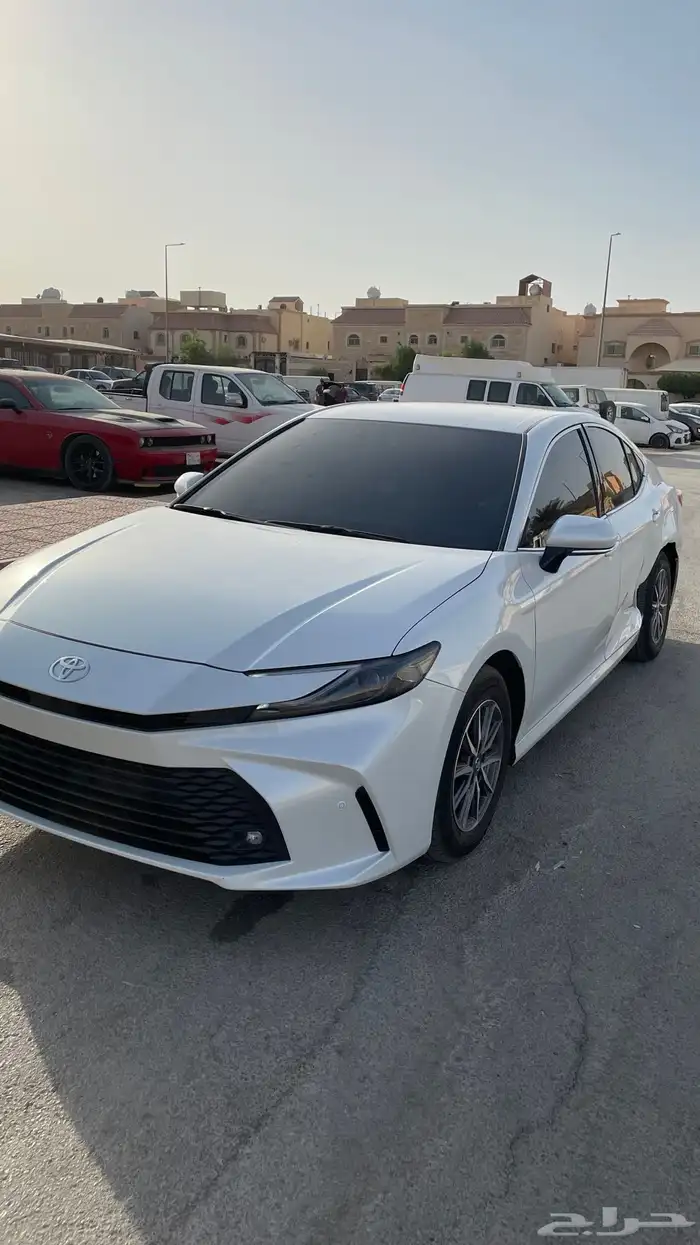 كامري 25 ابيض ستاندر 5