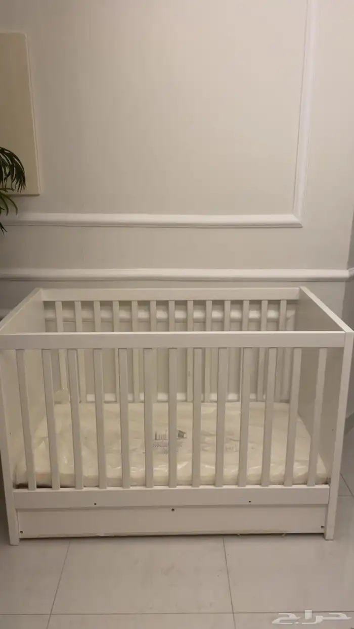سرير اطفال 0