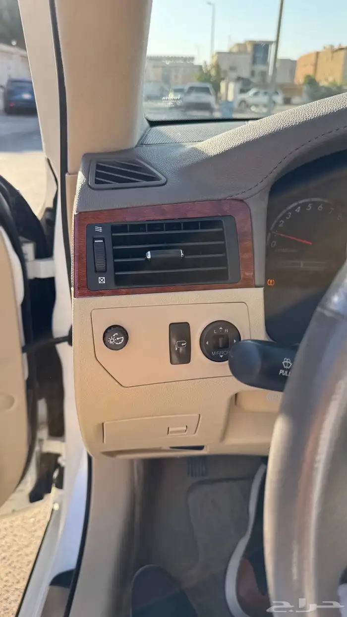 تويوتا كراون 37