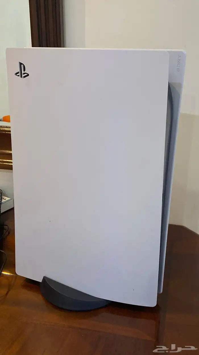 سوني فايف مع يد 1