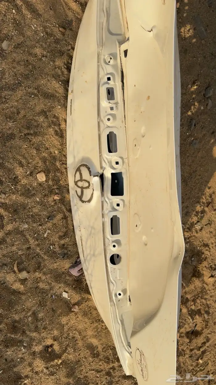 شنطه كامري وصدام امامي شبك اسود كامري2019 0