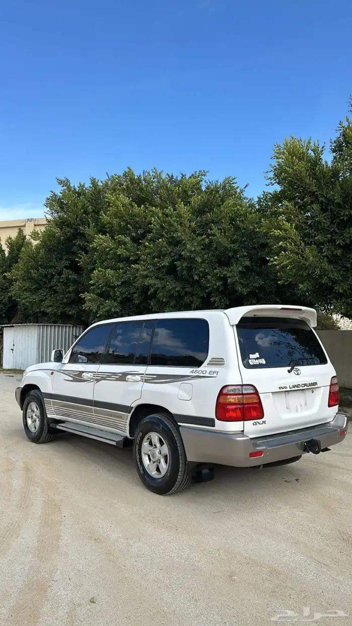 لاند كلوزر صالون 2002 8
