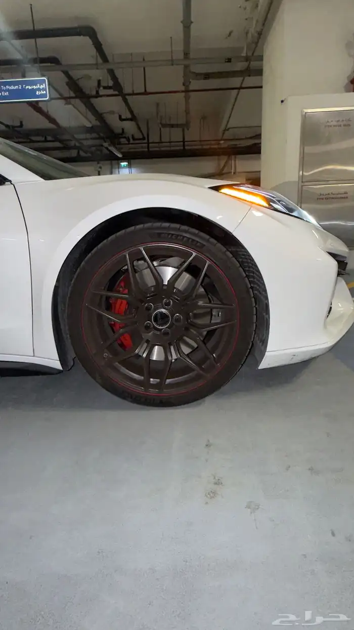 كورفيت Z06 70th university موديل 2023 5