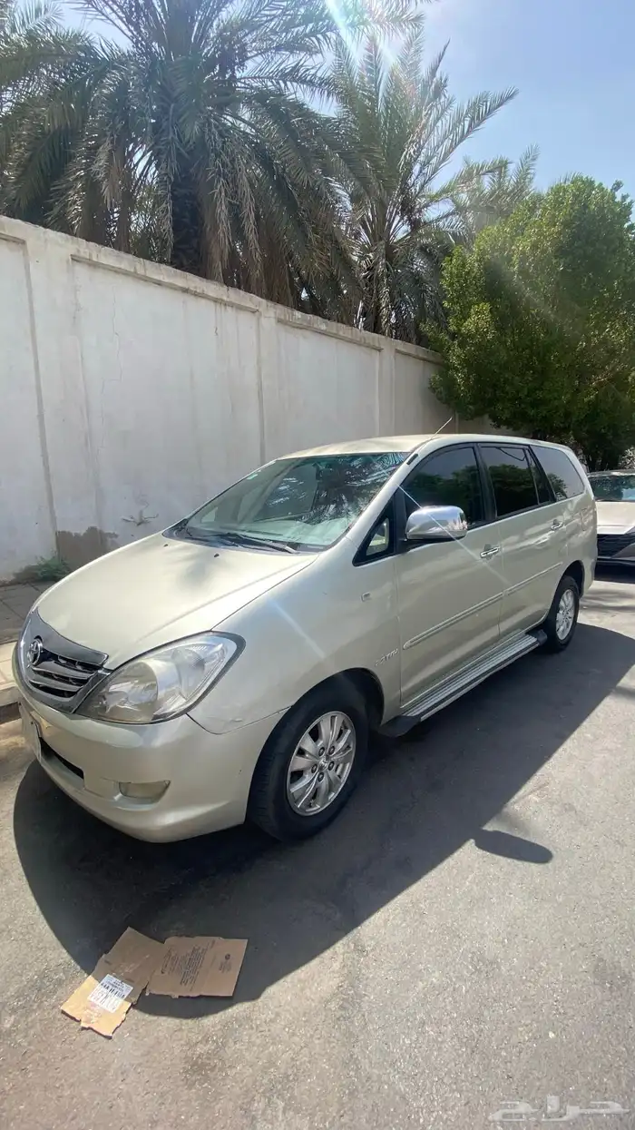 انوفا للبيع 2010 4