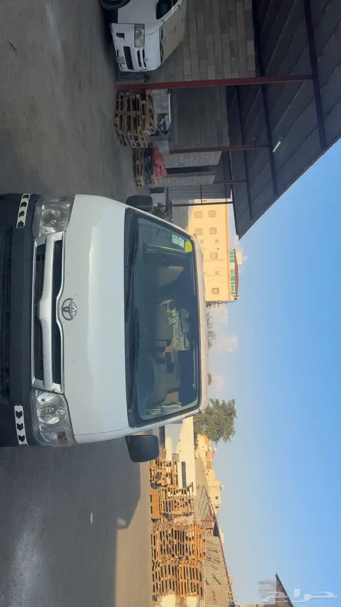 فان بضاعه للبيع 2011 ديزل 1