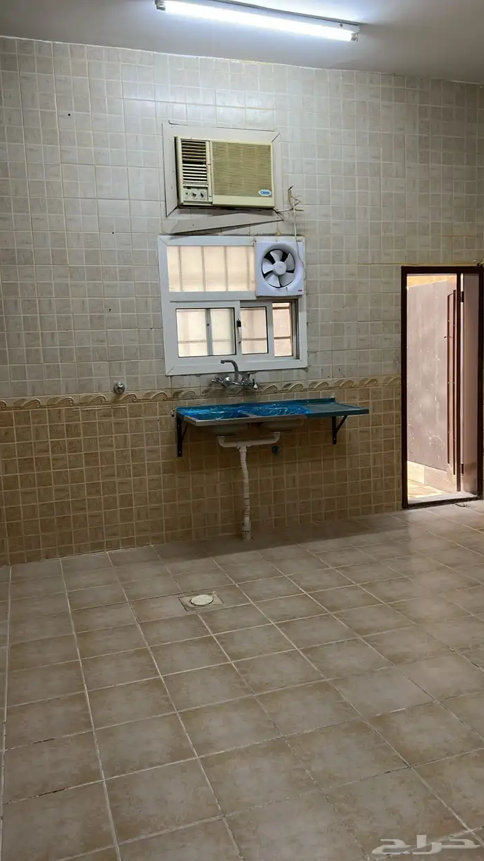 شقه ارضيه بحوش خاص وعداد كهرباء خاص 6