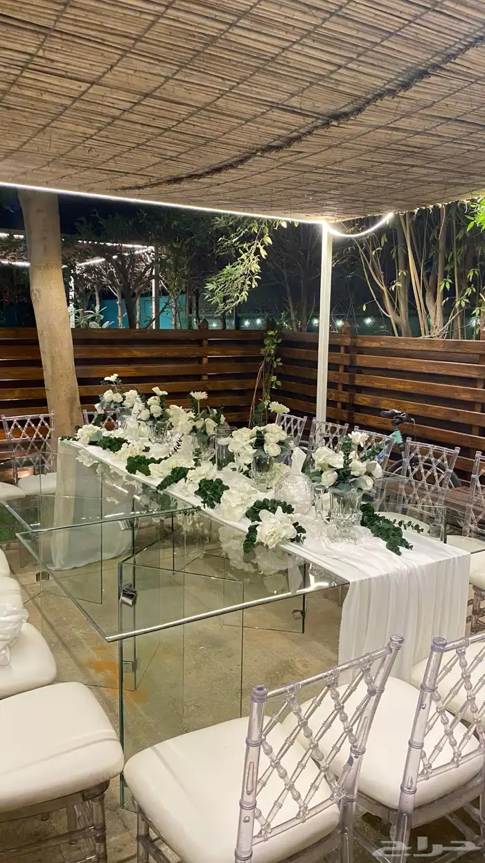 تنسيق طاولات طعام والصحون وجميع ملحقاتها 3