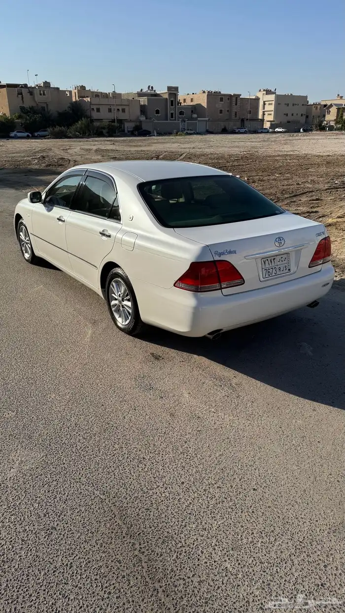 تويوتا كراون 8
