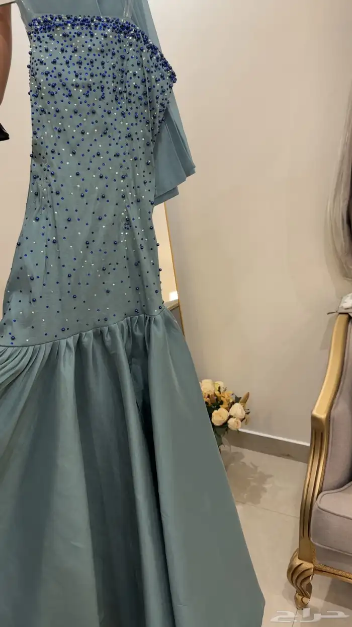 فستان للبيع لبسه وحده 0