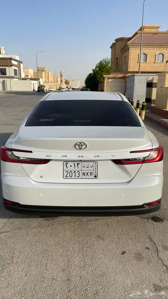 كامري 25 ابيض ستاندر 0