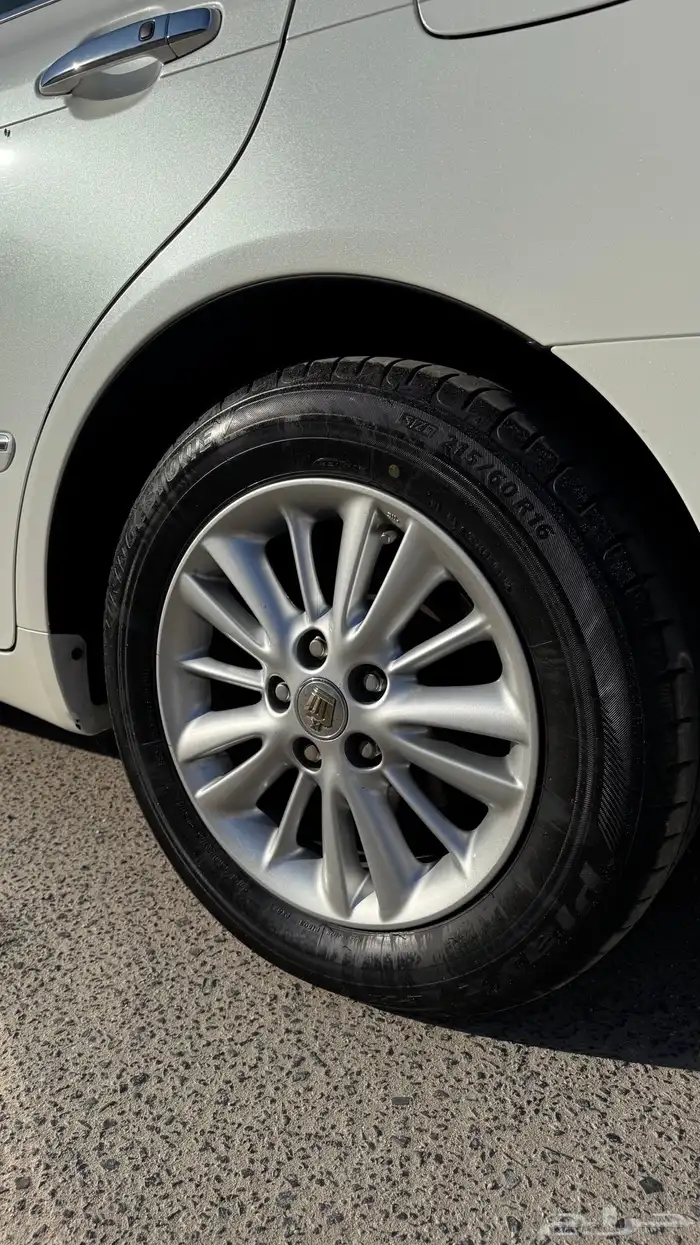 تويوتا كراون 9