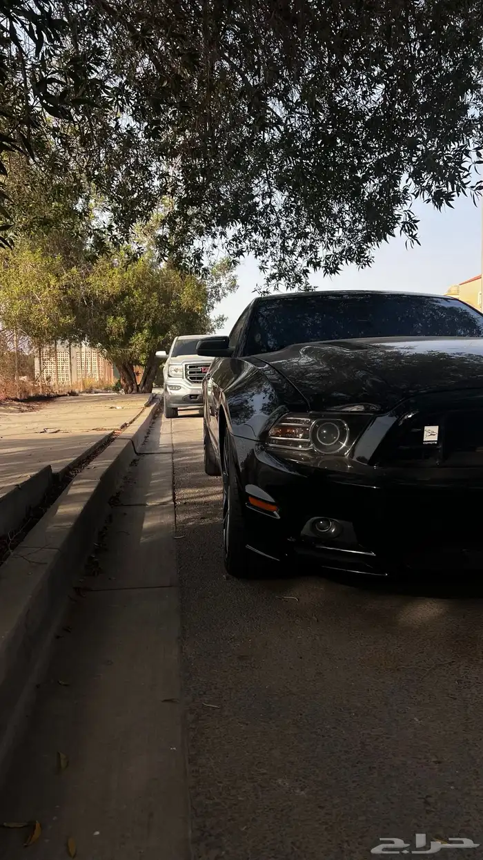 موستنج 2013 اسود قير عادي 8V 4