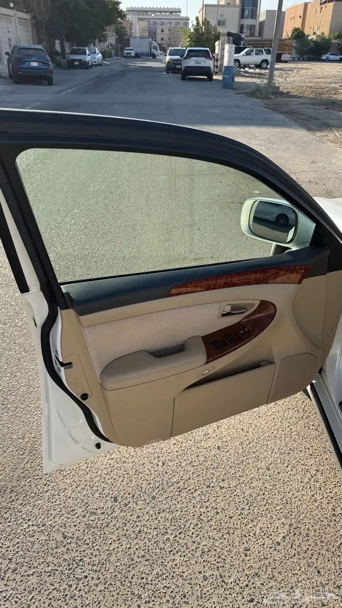 تويوتا كراون 12