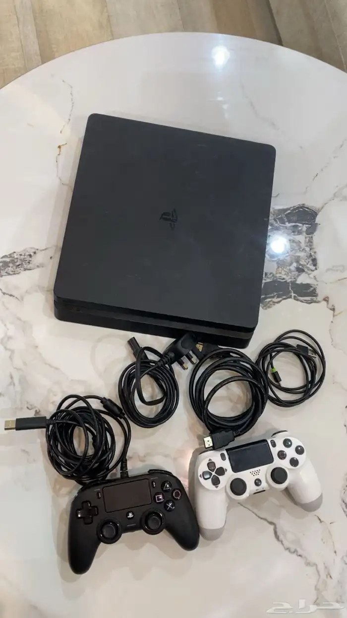 سوني 4 للبيع نظيف وما انفك 8